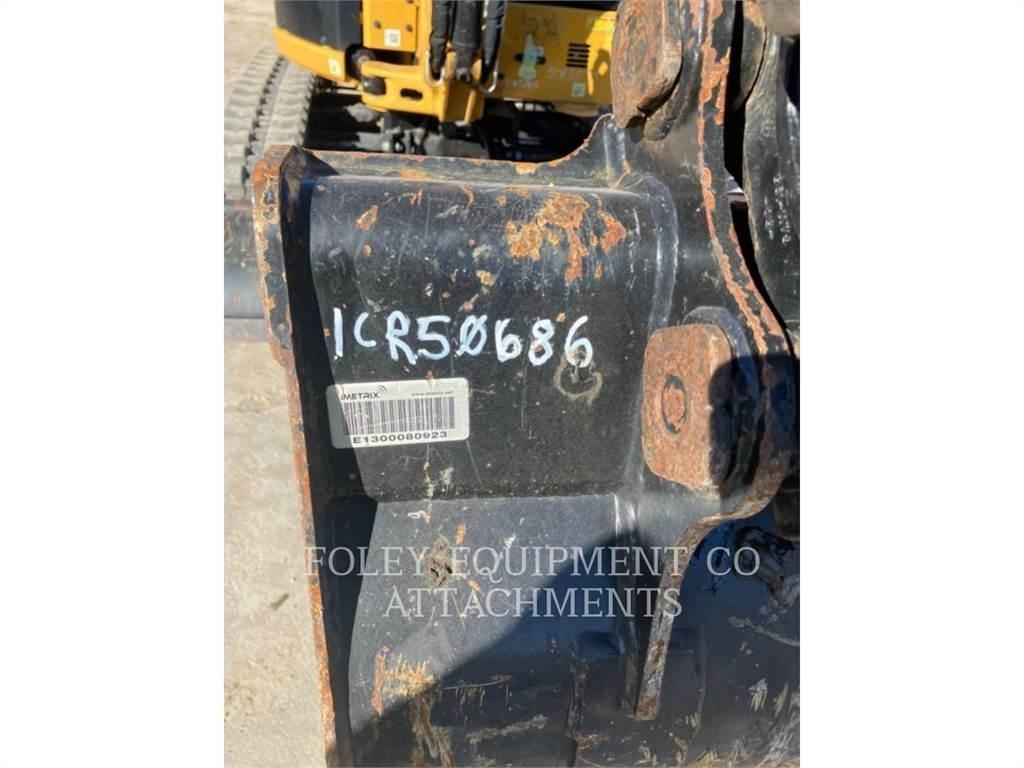 CAT BK302P24 Bagri goseničarji