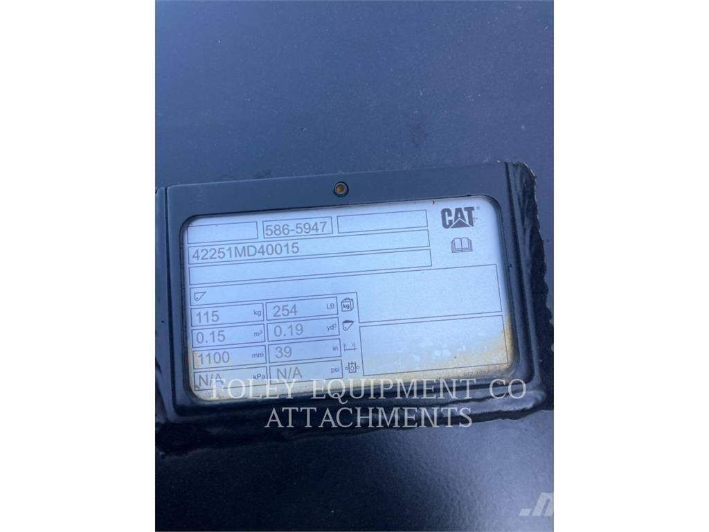 CAT BK304Q42GR Bagri goseničarji