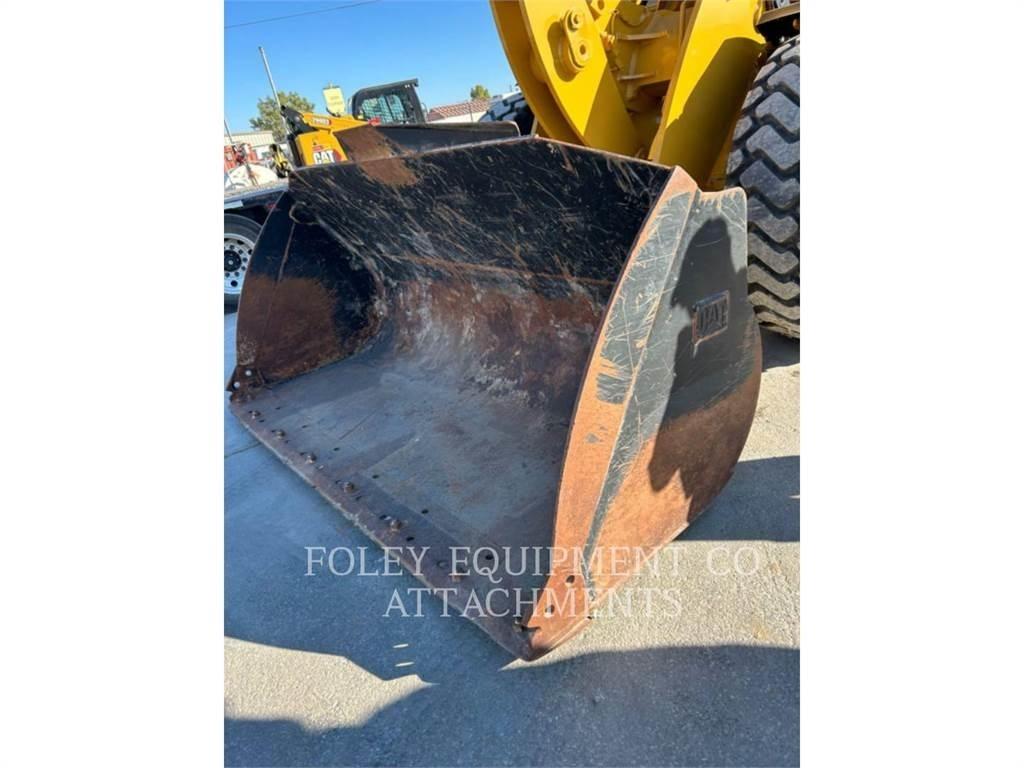 CAT BK38F35GP Kolesni nakladalci