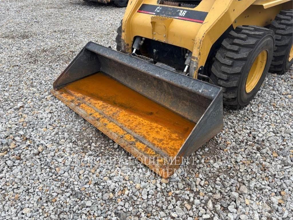 CAT BKSSLMP74 Skid steer mini nakladalci