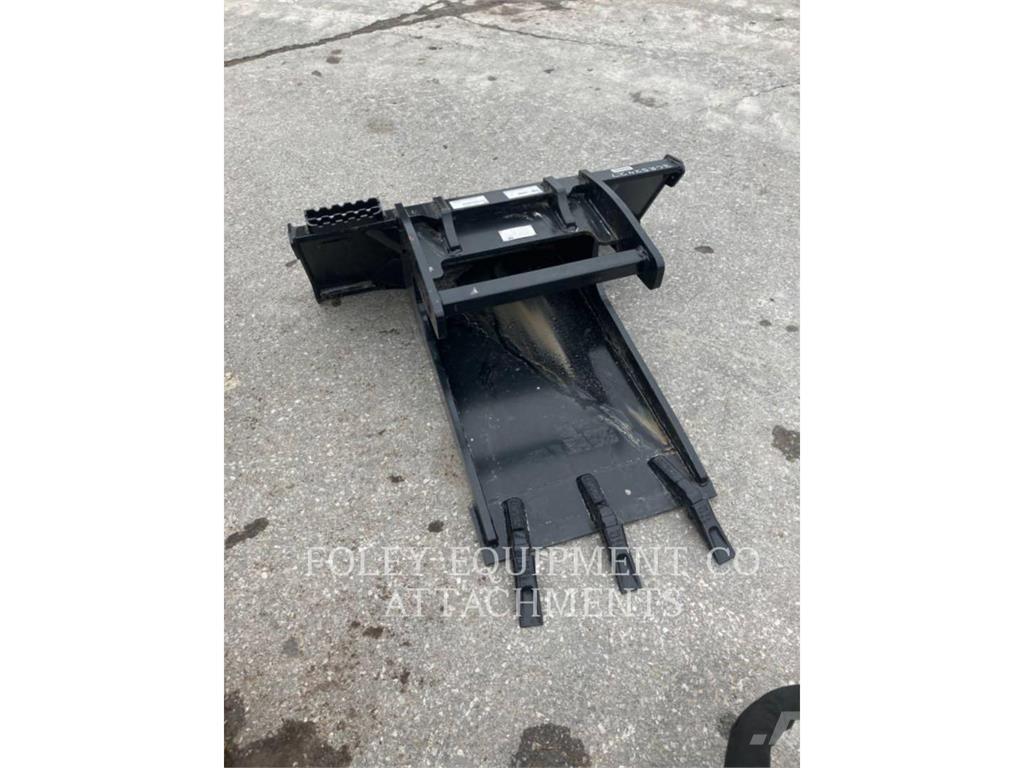 CAT BKSSLSLAB Skid steer mini nakladalci