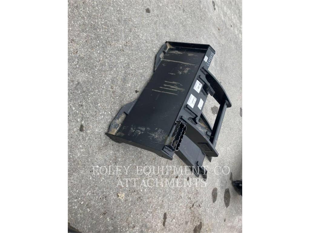 CAT BKSSLSLAB Skid steer mini nakladalci