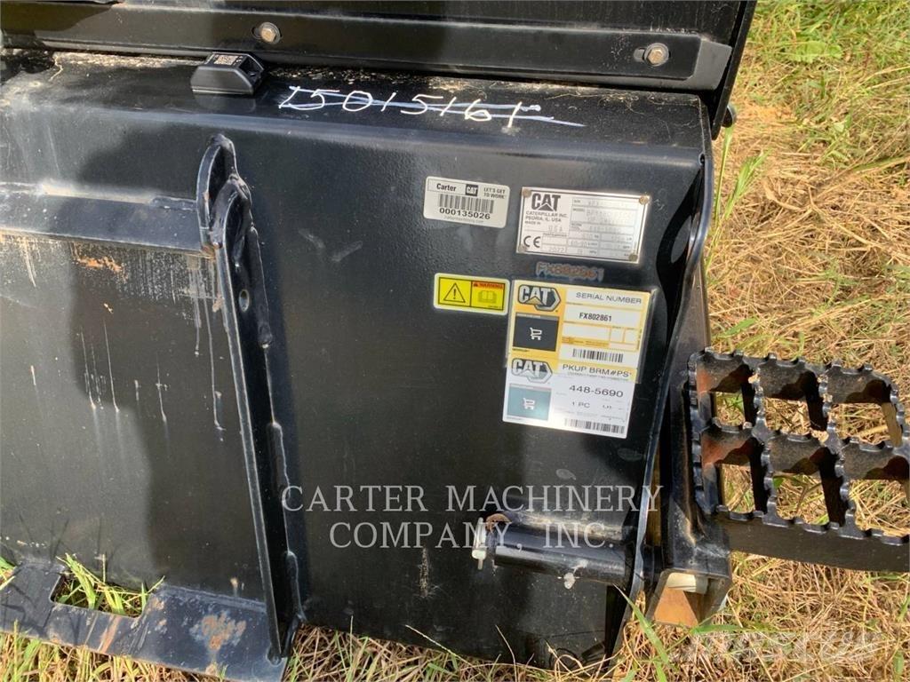 CAT BP118C Metle