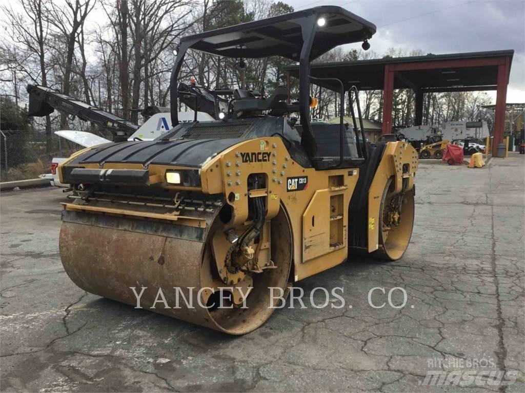 CAT CB13 Kompaktorji tal