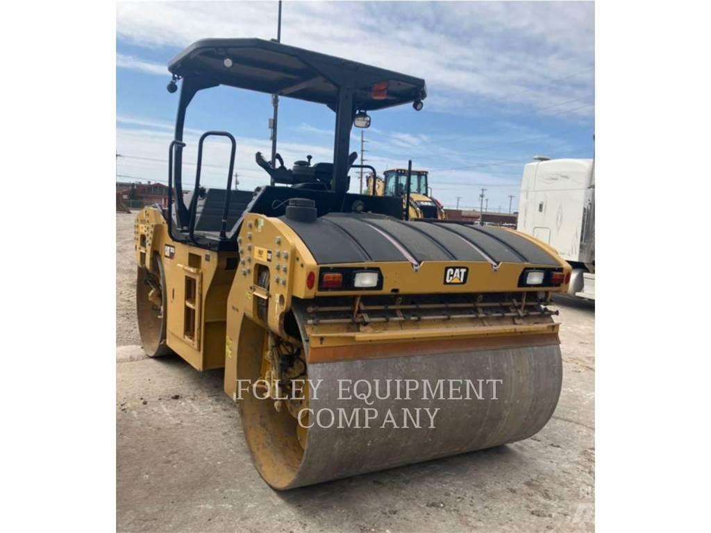 CAT CB13-01 Kompaktorji tal