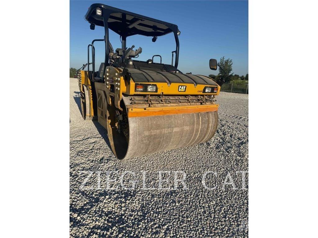 CAT CB15 Kompaktorji tal