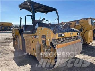 CAT CB15 VV Dvojni valjarji