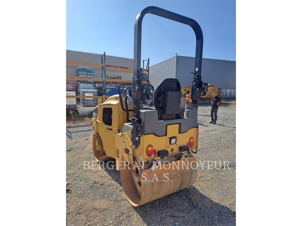CAT CB2.5 Kompaktorji tal