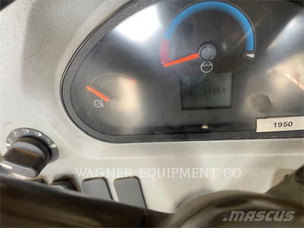 CAT CB2.7-03 Kompaktorji tal