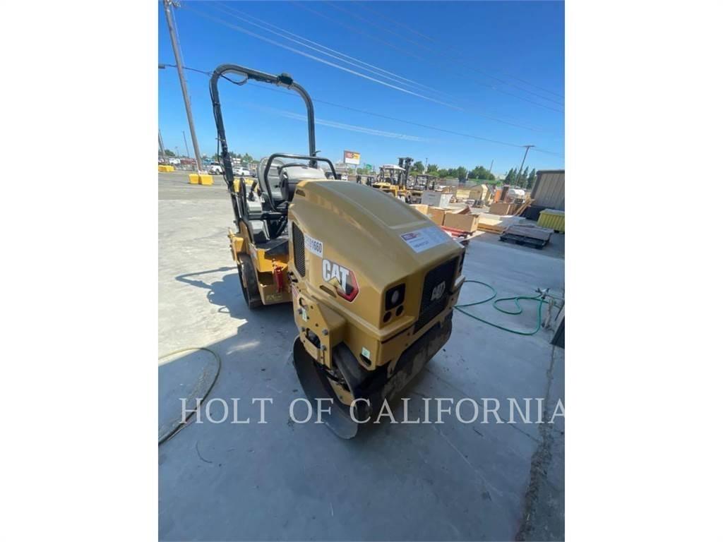 CAT CB2.7 GC Kompaktorji tal