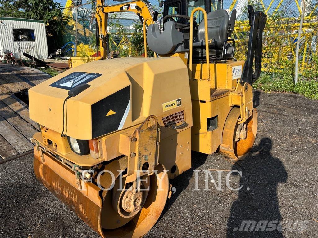 CAT CB24 Dvojni valjarji