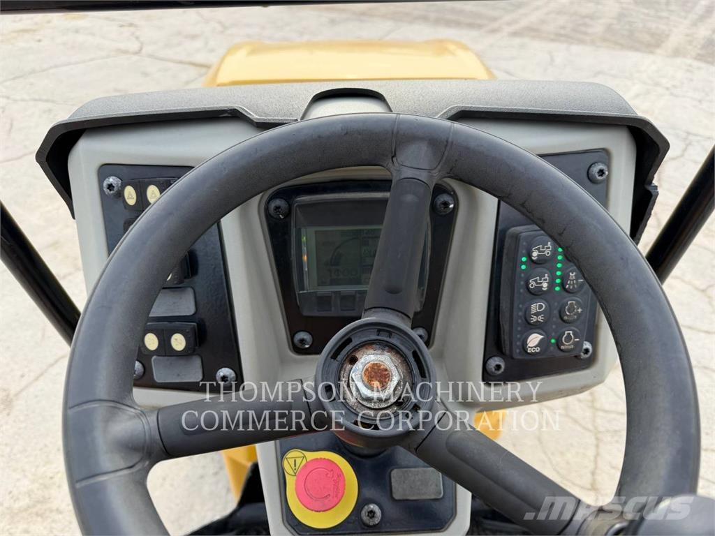 CAT CB24B Dvojni valjarji