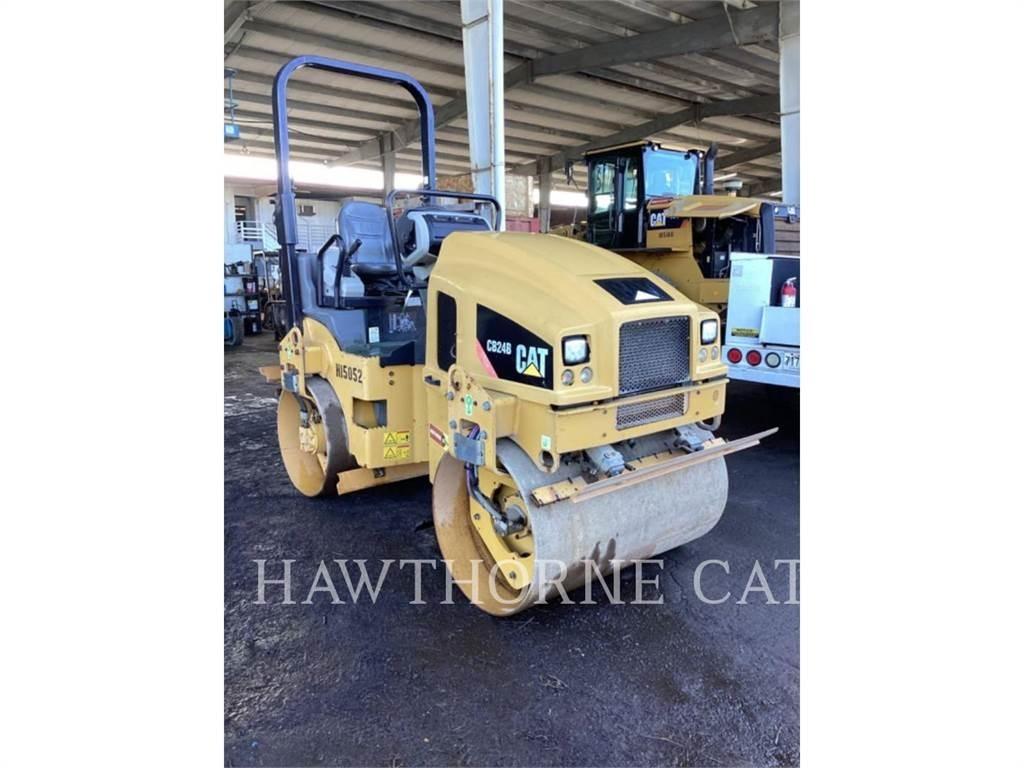 CAT CB24B Kompaktorji tal