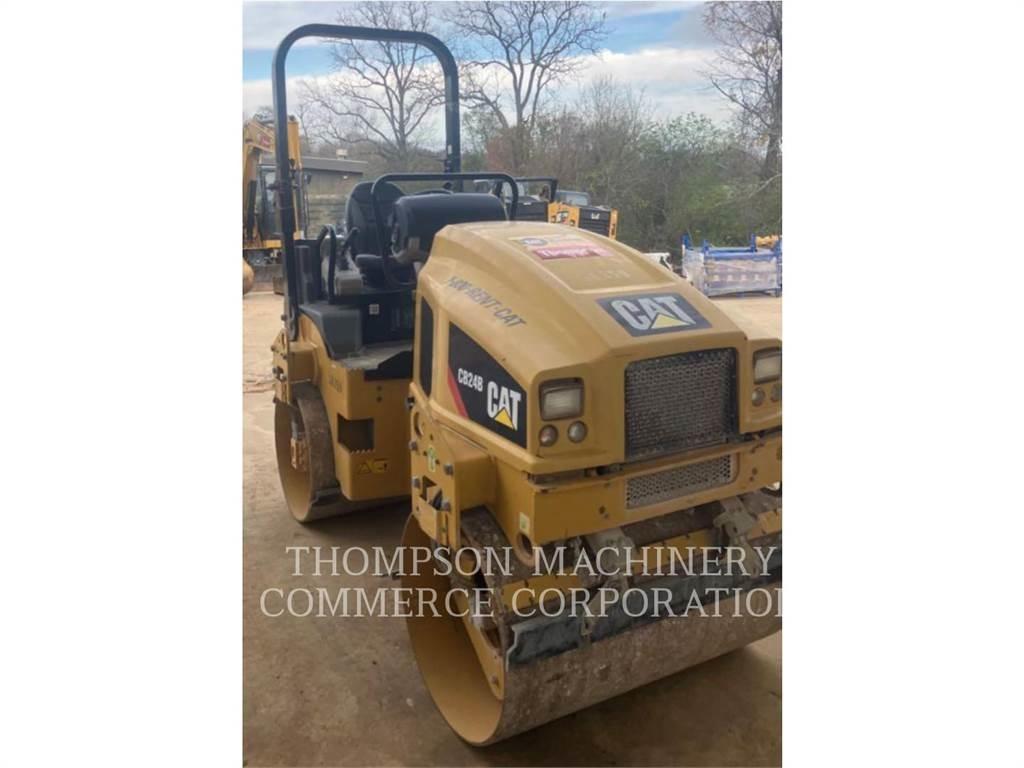 CAT CB24B Kompaktorji tal