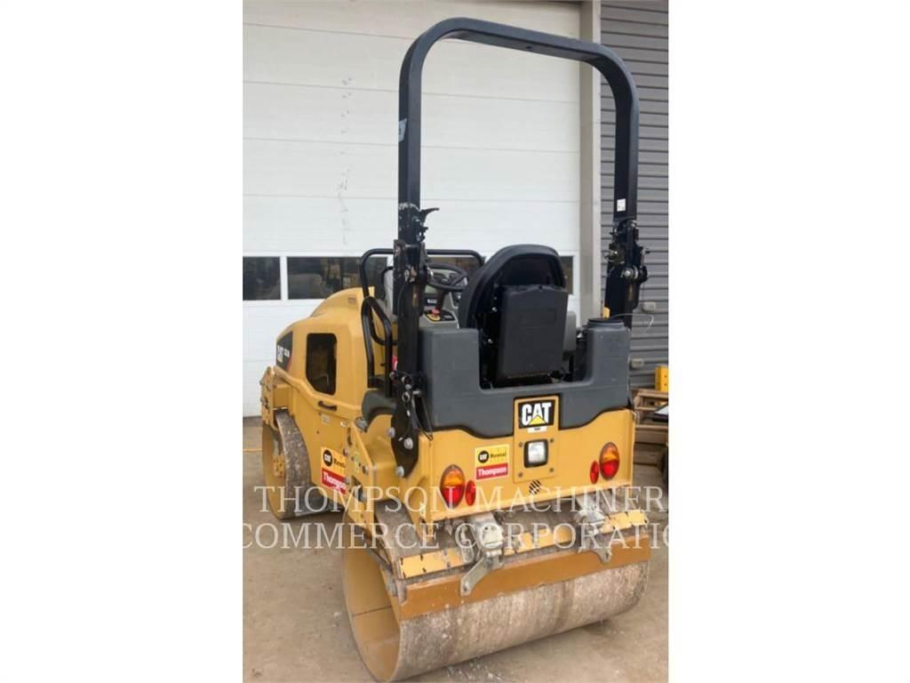 CAT CB24B Kompaktorji tal