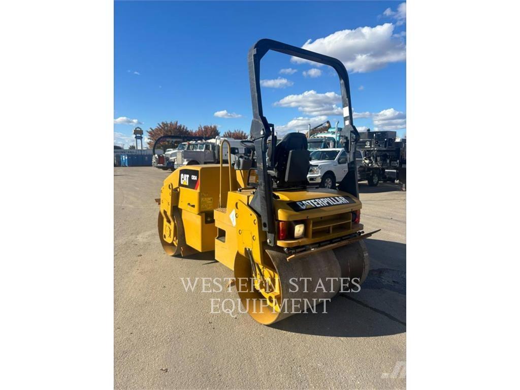 CAT CB34 Dvojni valjarji