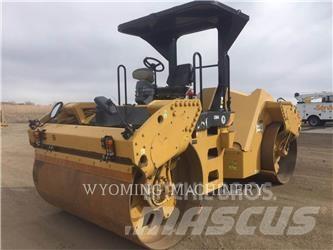 CAT CB64 Kompaktorji tal
