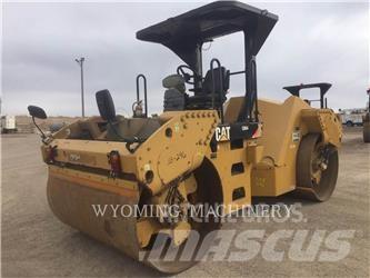 CAT CB64 Kompaktorji tal