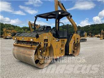 CAT CB64B Kompaktorji tal