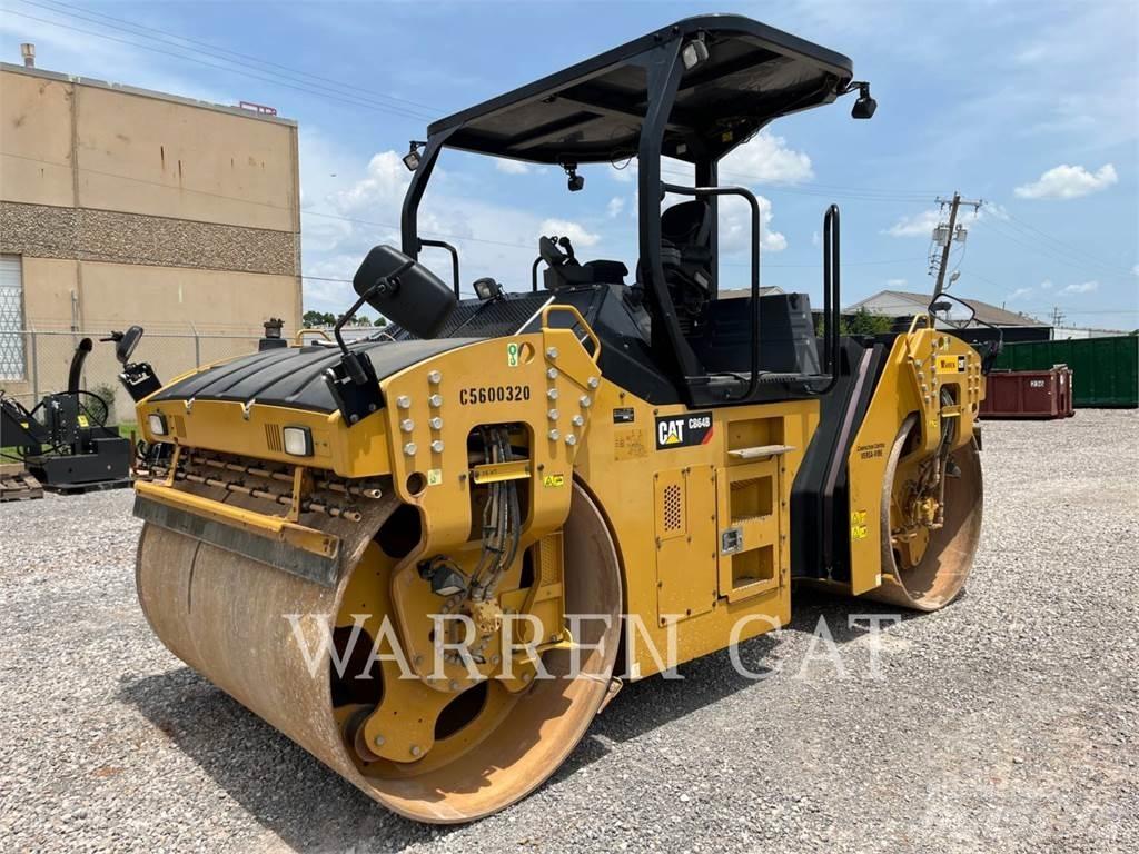 CAT CB64B Kompaktorji tal