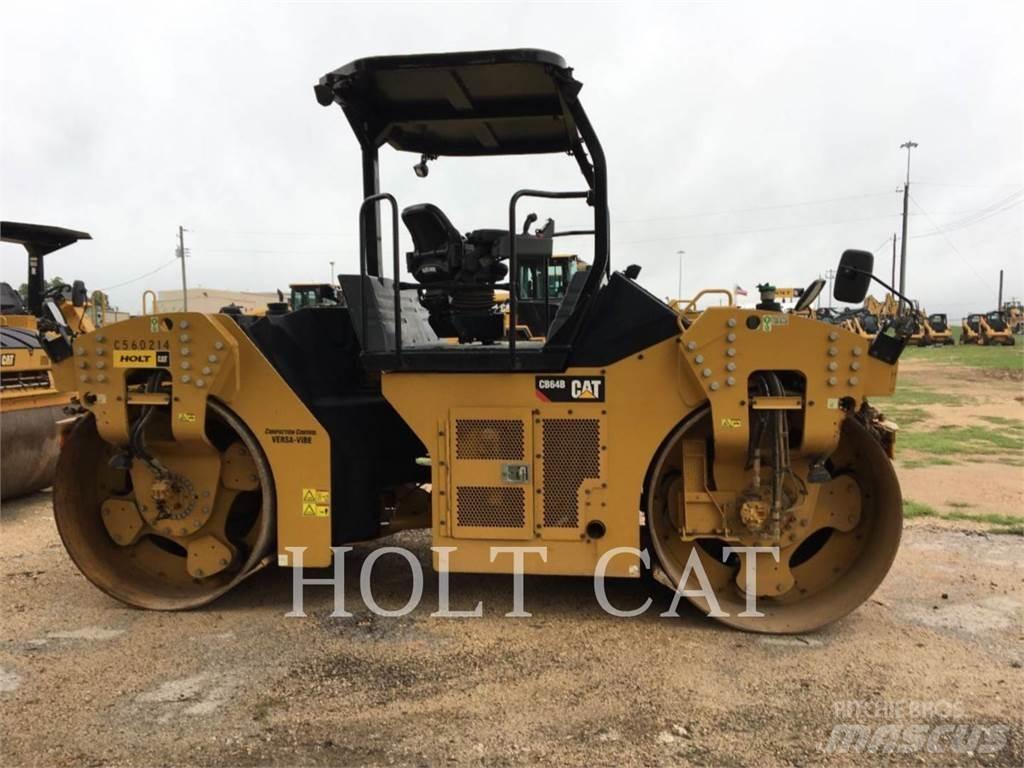 CAT CB64B Enojni valjarji