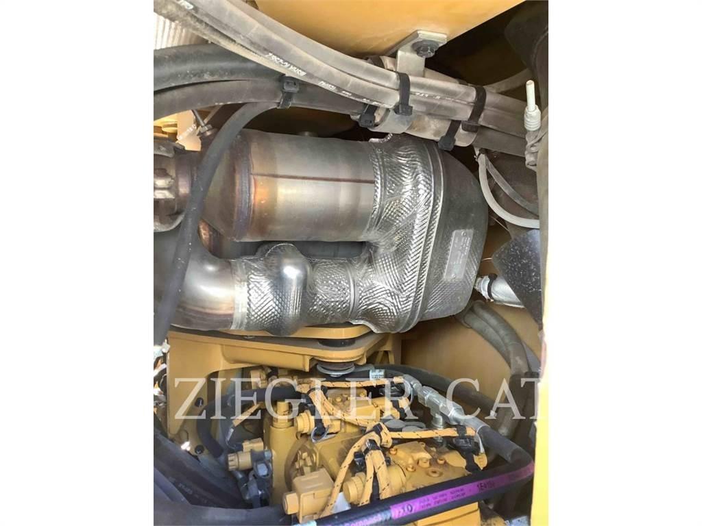 CAT CB68B Kompaktorji tal