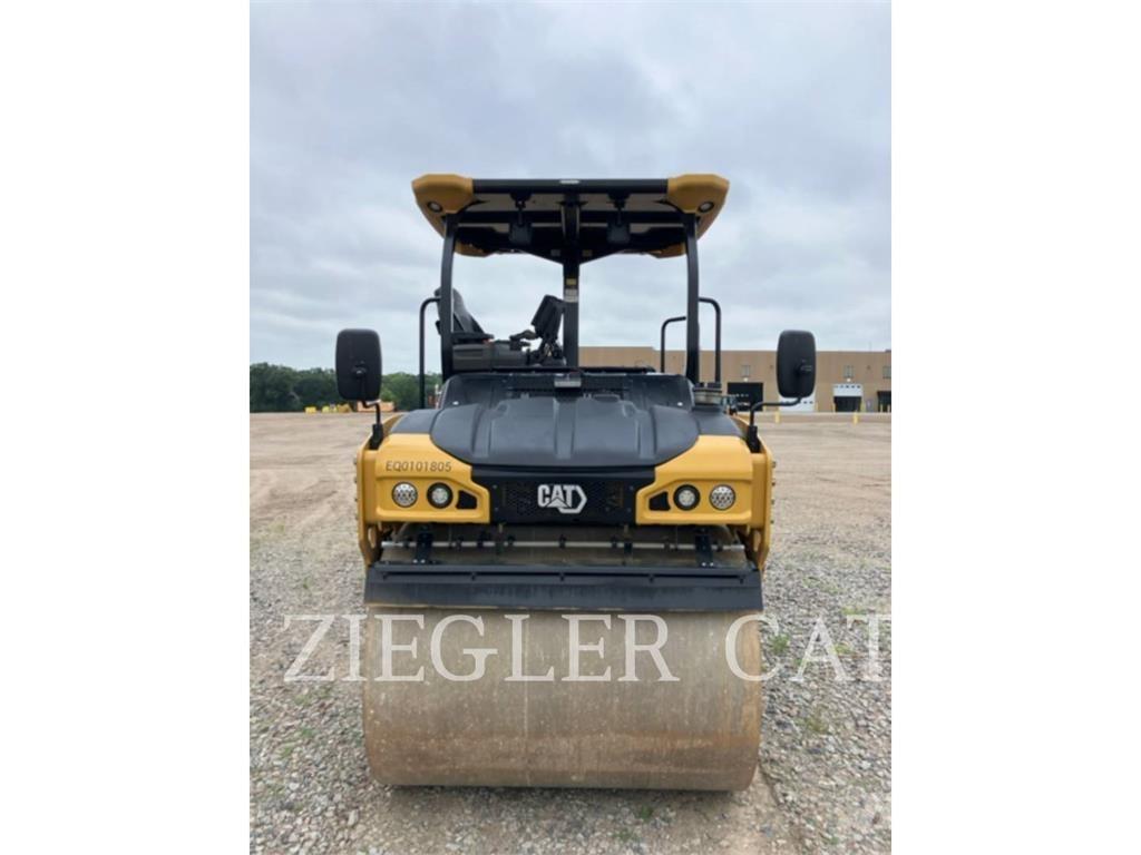 CAT CB7-02 Kompaktorji tal