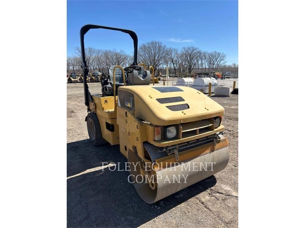 CAT CC34 Kompaktorji tal