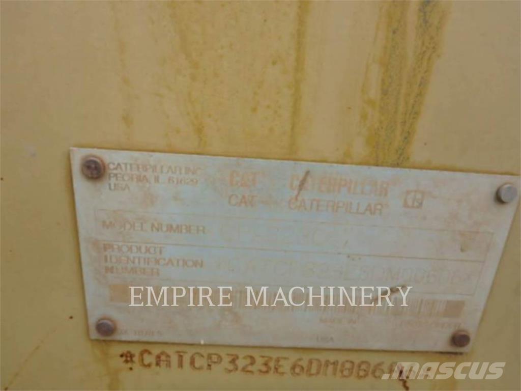 CAT CP323C Enojni valjarji