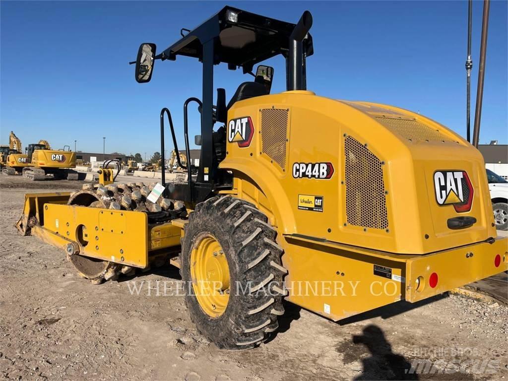 CAT CP44B Enojni valjarji