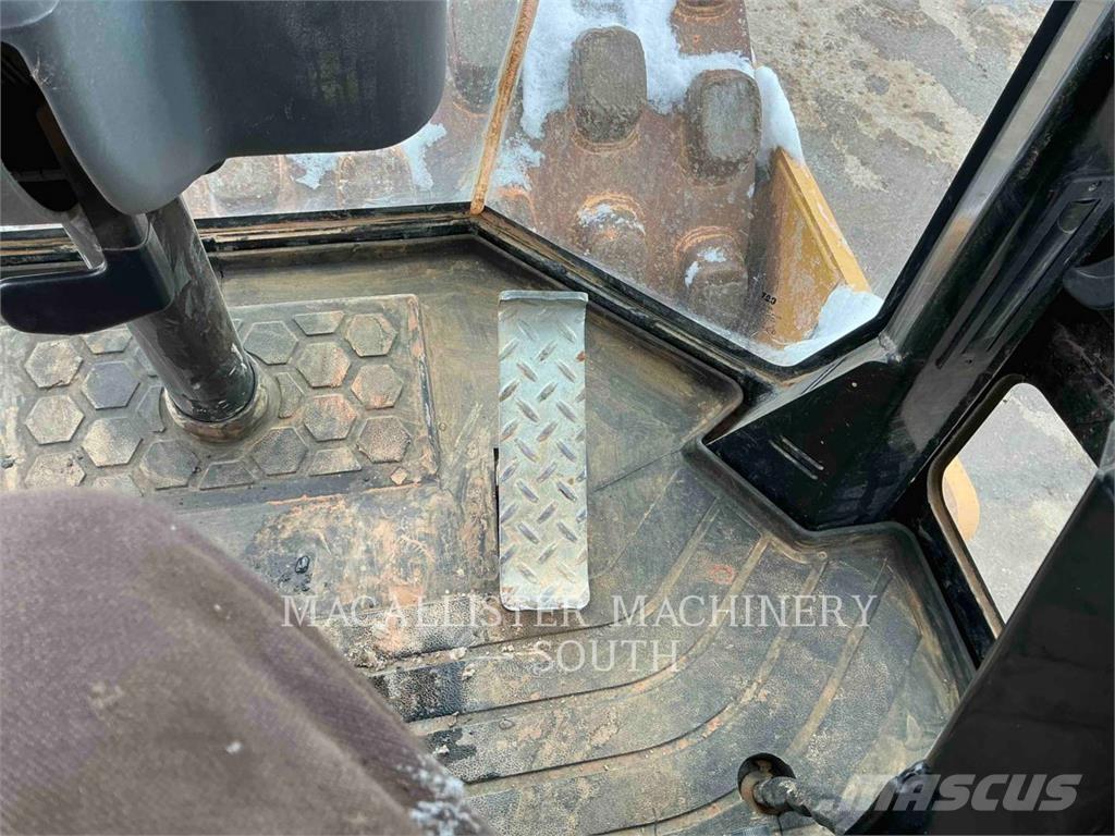 CAT CP44B Enojni valjarji