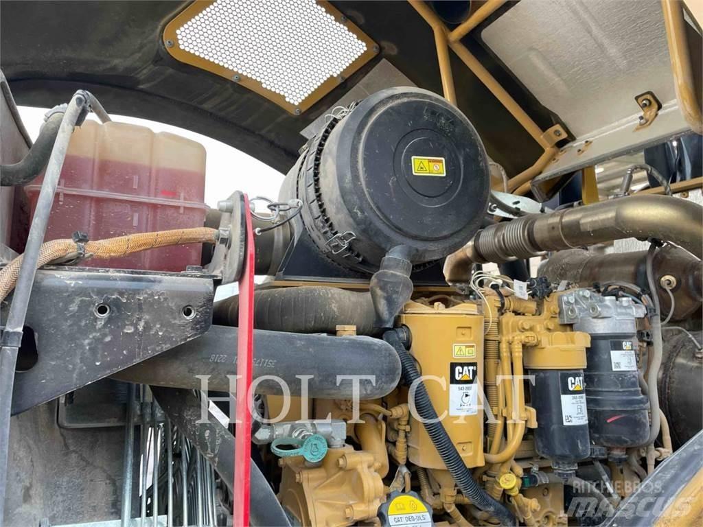 CAT CP56B Kompaktorji tal