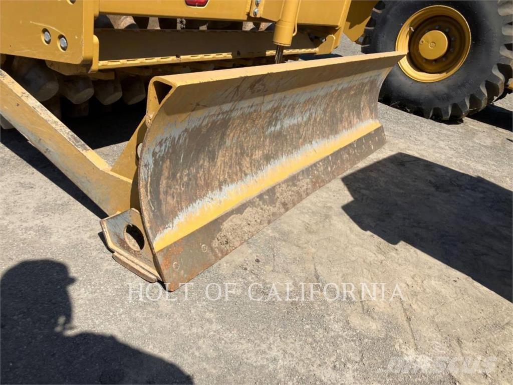 CAT CP56B Enojni valjarji