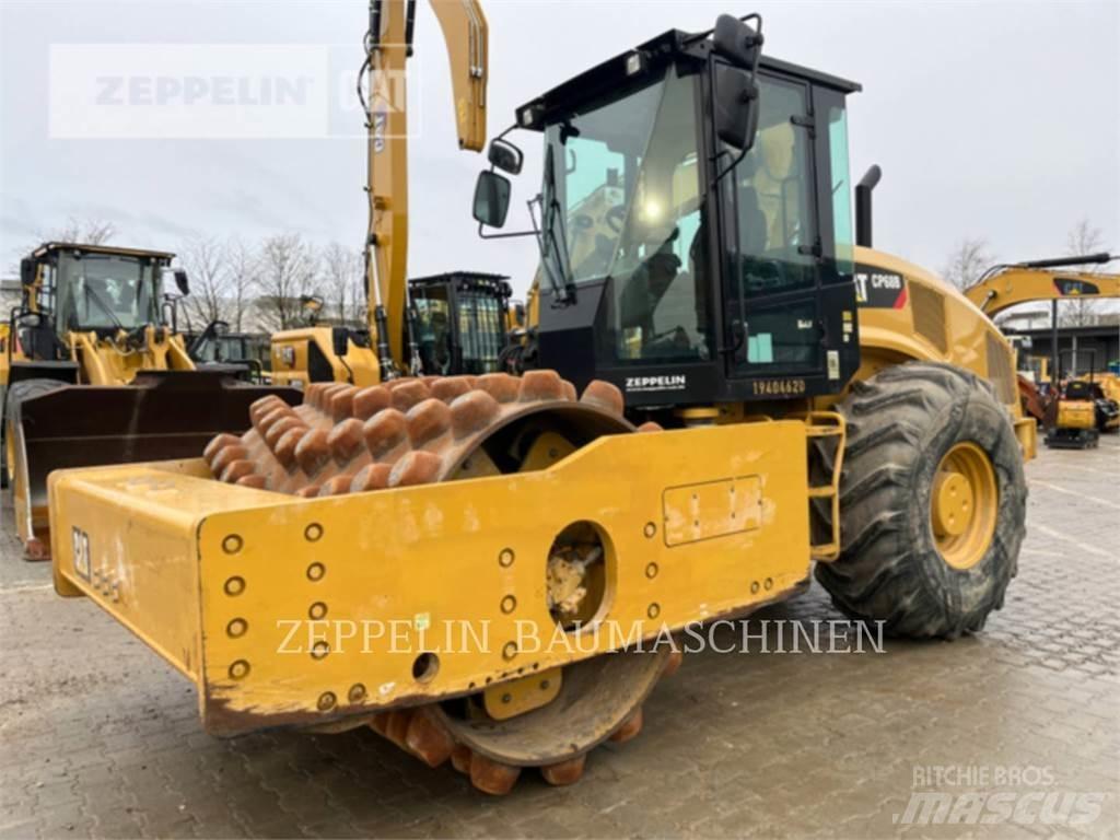 CAT CP68B Kompaktorji tal