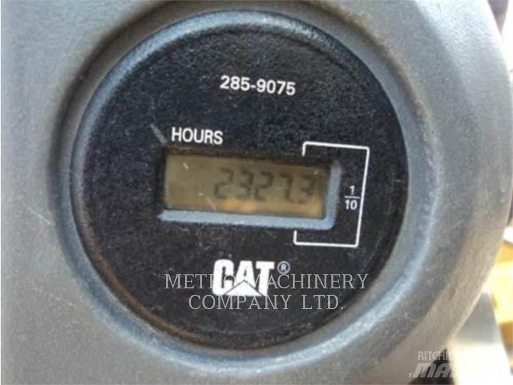 CAT CS-533E Enojni valjarji