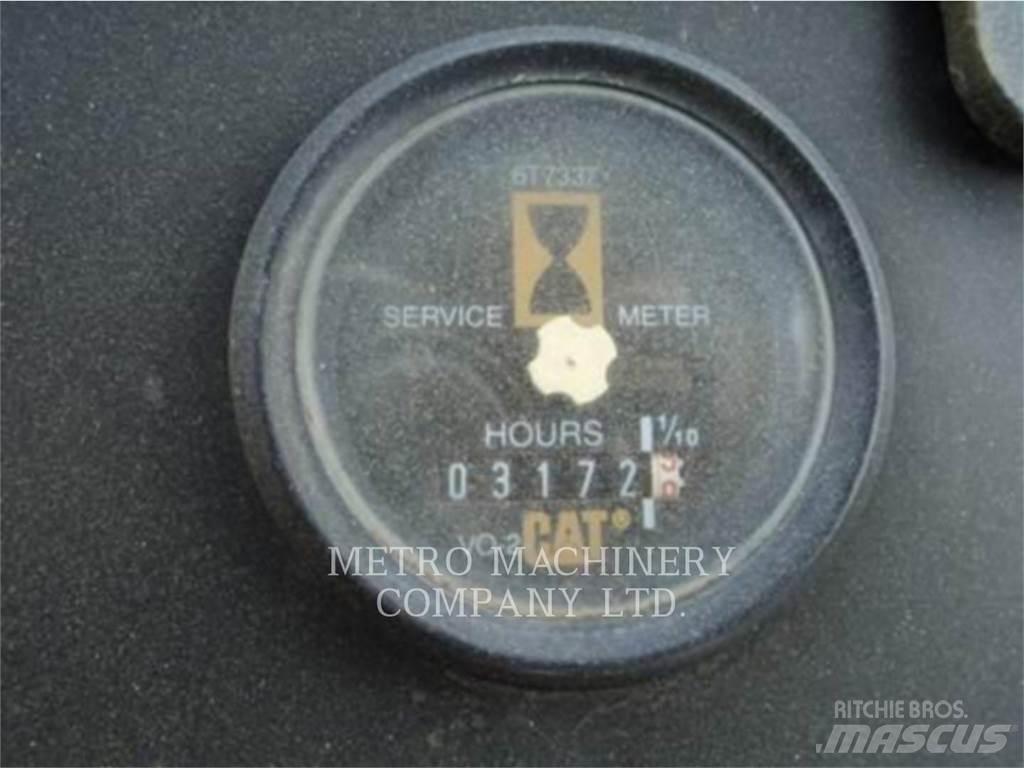 CAT CS-563CAW Enojni valjarji