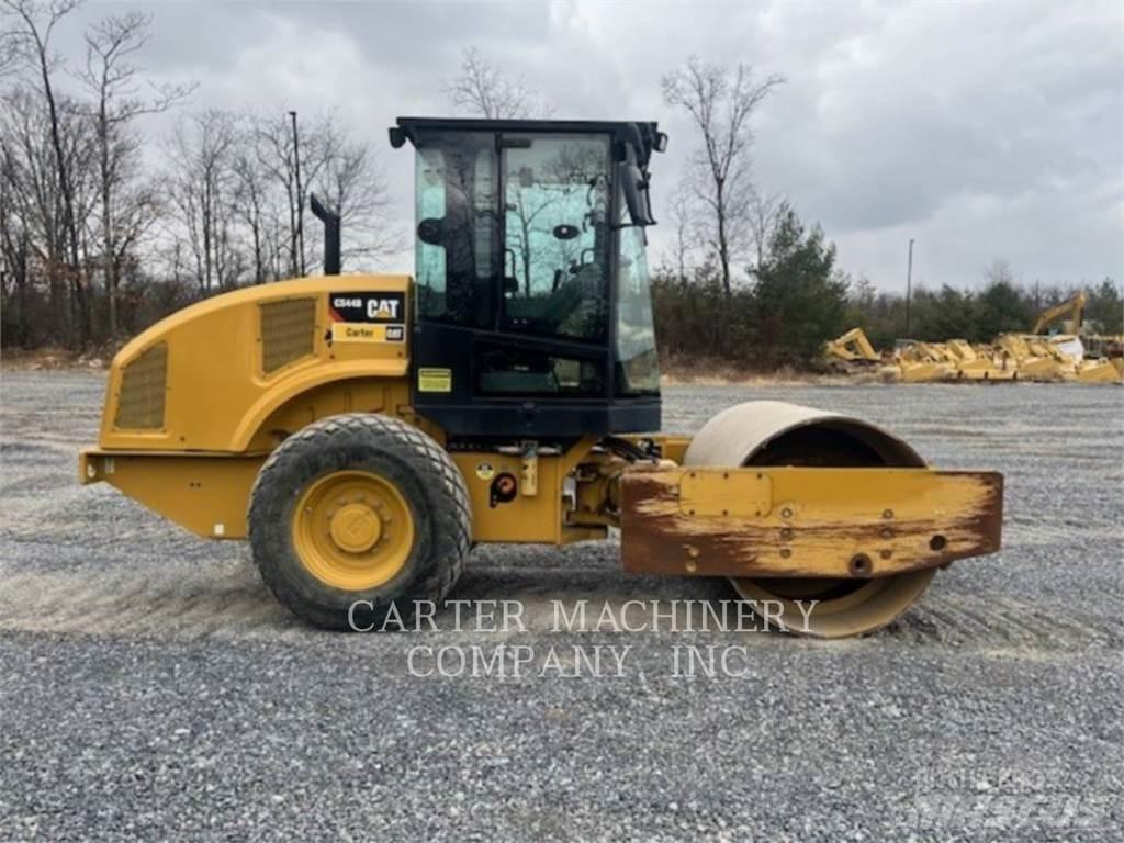 CAT CS44B Kompaktorji tal