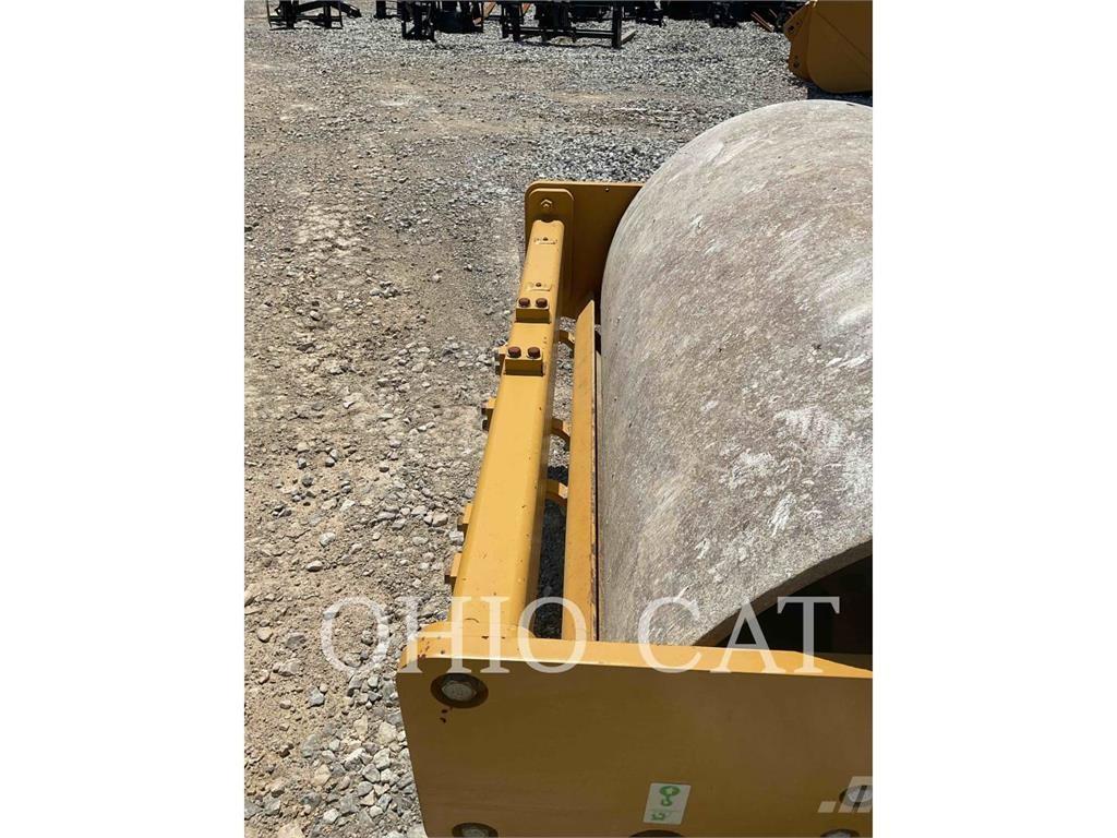 CAT CS44B Kombinirani valjarji