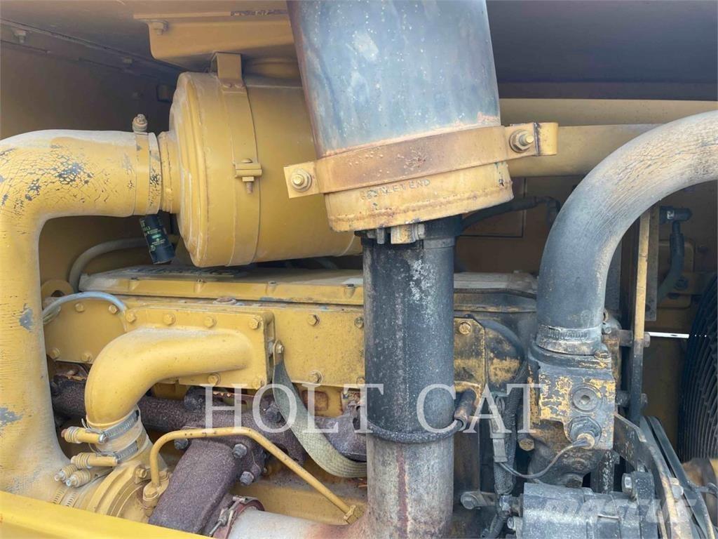 CAT CS563C AW Kompaktorji tal