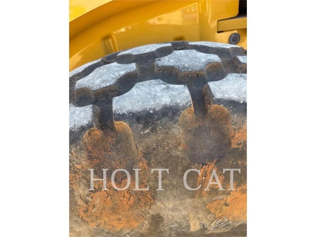 CAT CS64B Enojni valjarji
