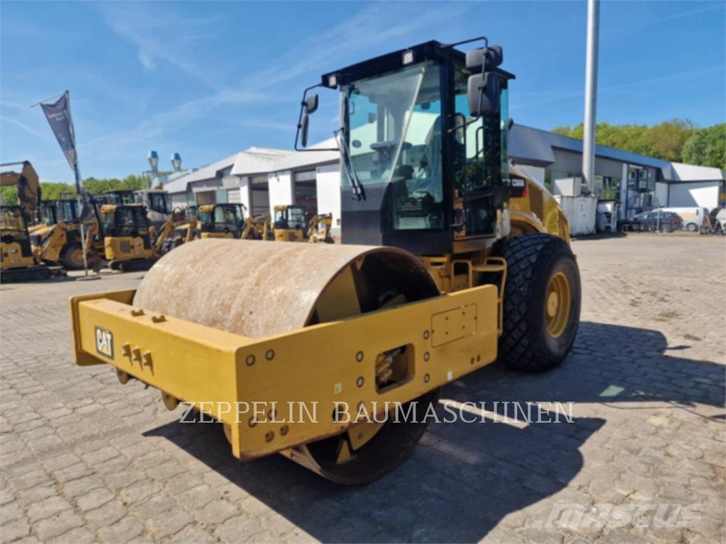 CAT CS66B Kompaktorji tal