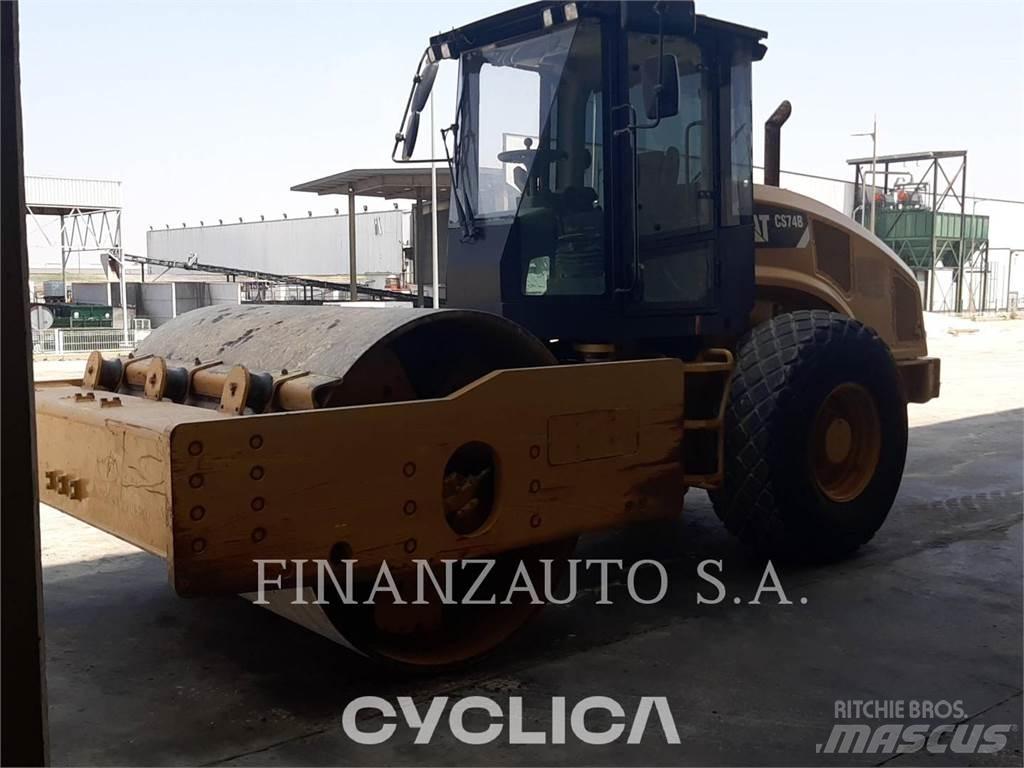 CAT CS74B Enojni valjarji