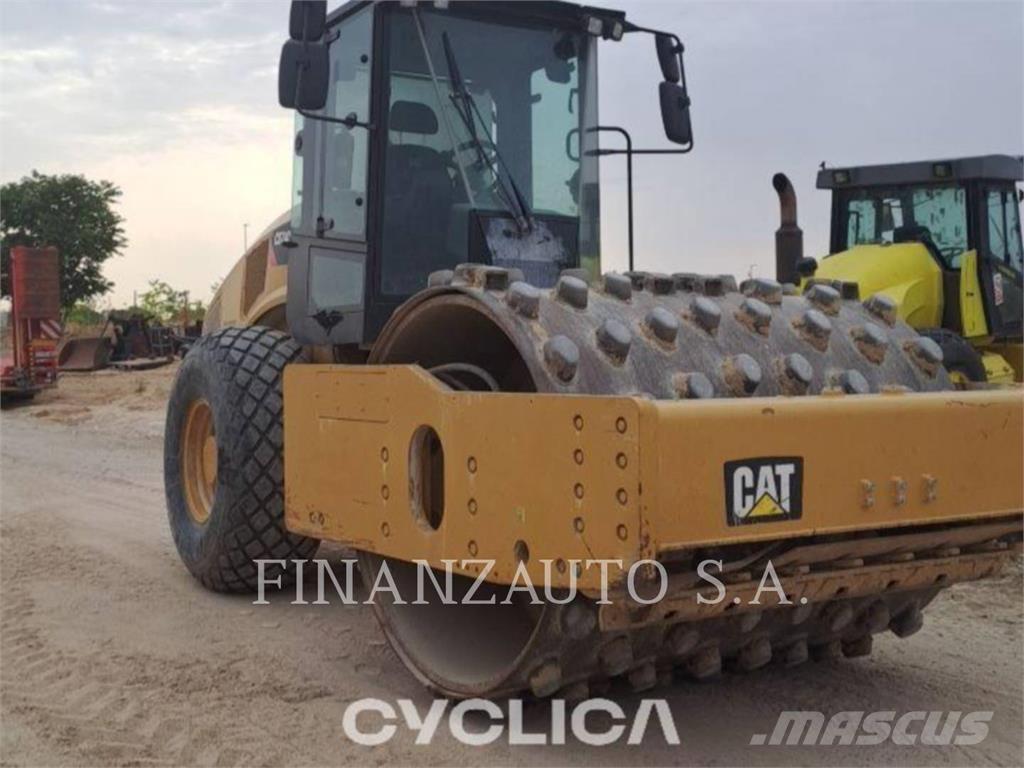 CAT CS74B Enojni valjarji