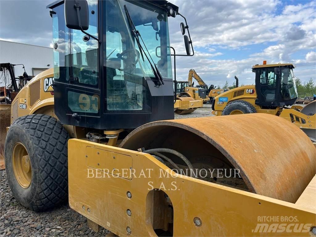 CAT CS74B 4F Kompaktorji tal