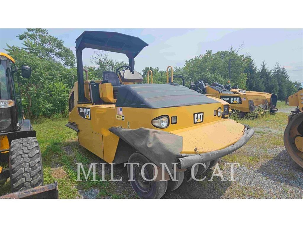 CAT CW14 Kolesni valjarji s pnevmatikami
