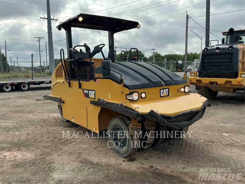 CAT CW16 Kolesni valjarji s pnevmatikami