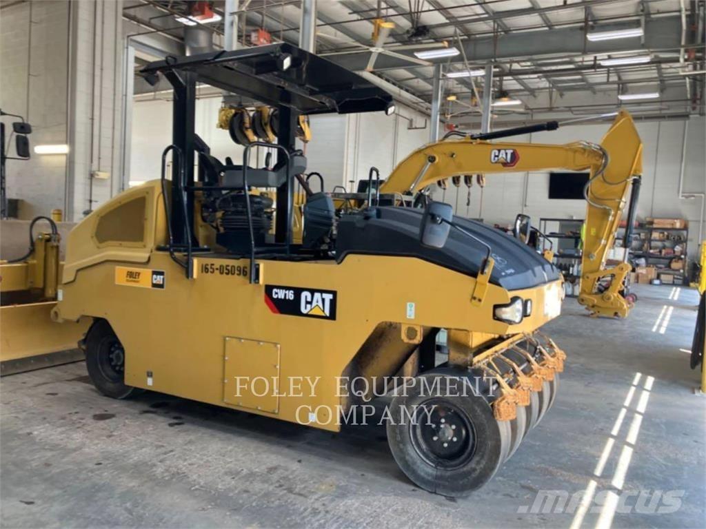 CAT CW16 Kompaktorji tal