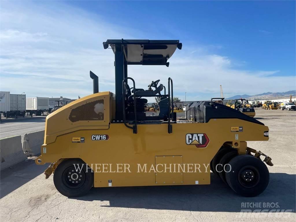 CAT CW16 Kolesni valjarji s pnevmatikami