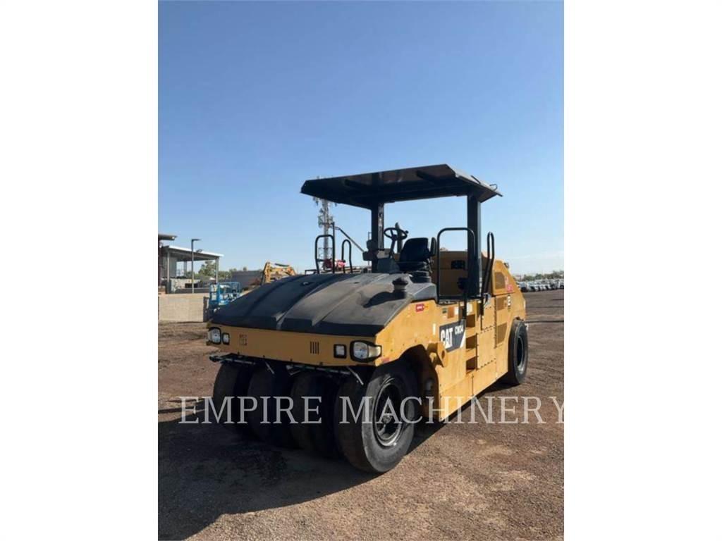 CAT CW34 Kolesni valjarji s pnevmatikami