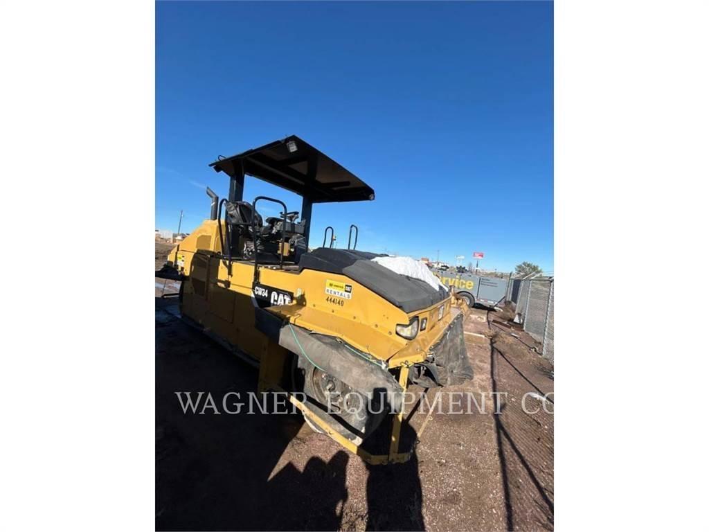 CAT CW34 Kompaktorji tal